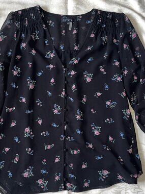 1.STATE Black Floral V-Neck Smocked Cuff Blouse Size M